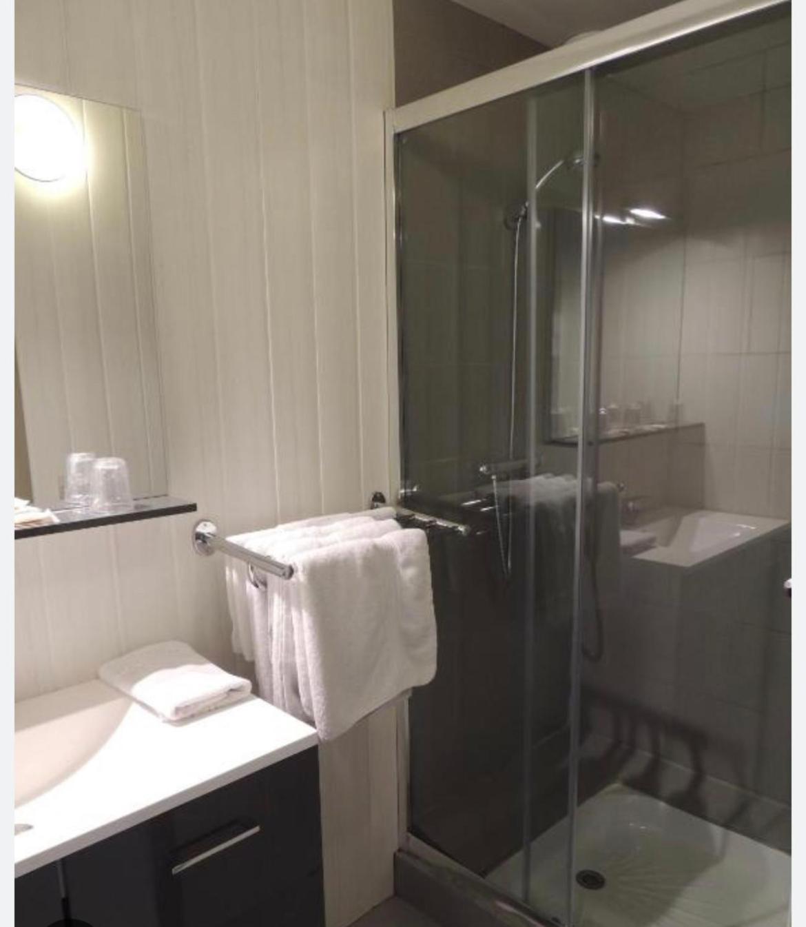 Hotel Auberge Des Charmilles Sainte-Soulle Quarto foto